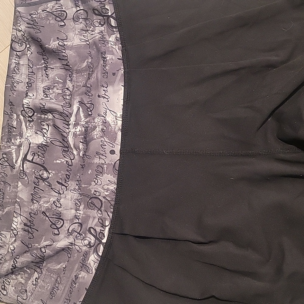 Vintage Lululemon Leggings with feet - Picture 3 of 7
